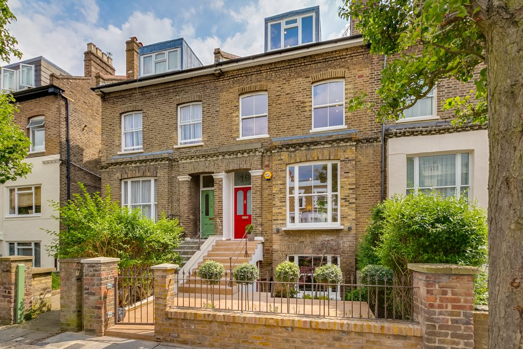 Bassein Park Rd, W12 FOR SALE